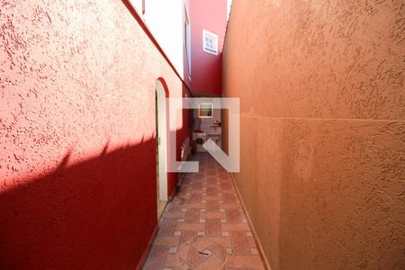 Casa para alugar com 250m², 4 quartos e 1 vagaÁrea de Serviço / Quintal