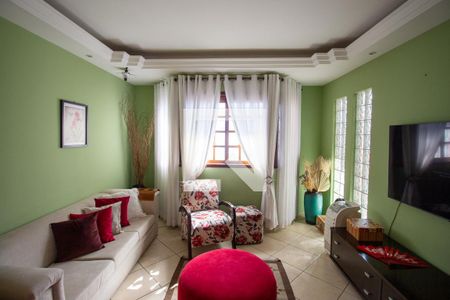 Sala de casa para alugar com 4 quartos, 250m² em Jardim Helena, São Paulo