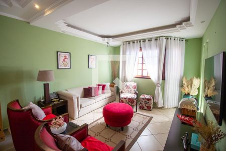 Sala de casa para alugar com 4 quartos, 250m² em Jardim Helena, São Paulo