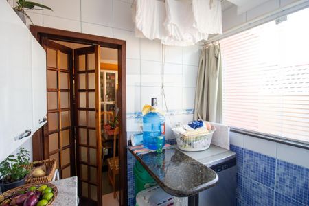Casa para alugar com 250m², 4 quartos e 1 vagaLavanderia