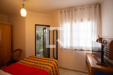 Casa para alugar com 250m², 4 quartos e 1 vagaQuarto / Suíte 3