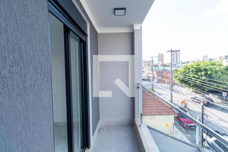 Casa à venda com 220m², 3 quartos e 5 vagas Casa à venda com 220m², 3 quartos e 5 vagasVaranda