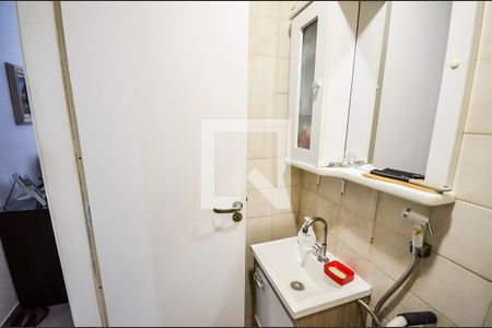 Lavabo de apartamento à venda com 1 quarto, 106m² em Rocha, Rio de Janeiro