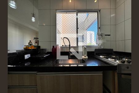 Apartamento à venda com 100m², 2 quartos e 2 vagasCozinha