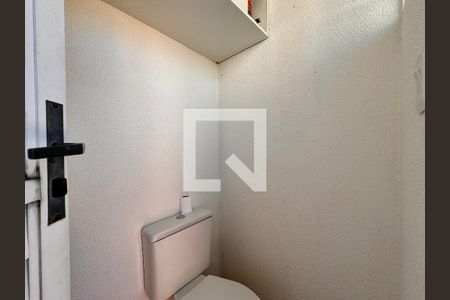 Apartamento à venda com 100m², 2 quartos e 2 vagasBanheiro de serviço