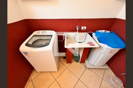 Apartamento à venda com 100m², 2 quartos e 2 vagasLavanderia