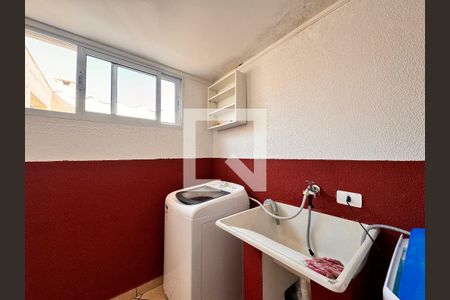 Apartamento à venda com 100m², 2 quartos e 2 vagasLavanderia