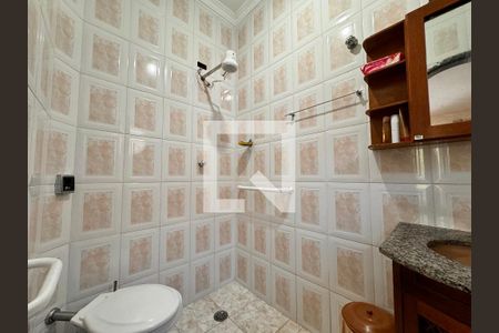 Casa à venda com 175m², 3 quartos e 2 vagas Casa à venda com 175m², 3 quartos e 2 vagasBanheiro da Suíte 1