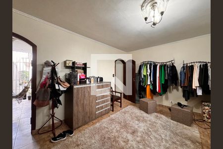 Casa à venda com 175m², 3 quartos e 2 vagas Casa à venda com 175m², 3 quartos e 2 vagasQuarto