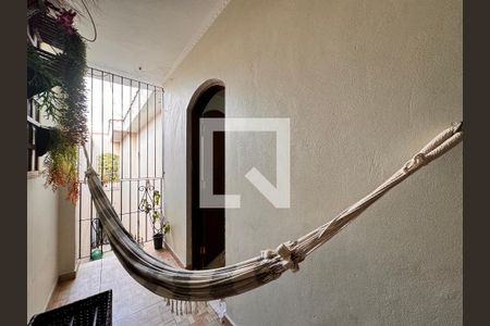 Casa à venda com 175m², 3 quartos e 2 vagas Casa à venda com 175m², 3 quartos e 2 vagasSacada