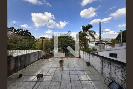 Casa à venda com 175m², 3 quartos e 2 vagas Casa à venda com 175m², 3 quartos e 2 vagasVaranda Suíte 1