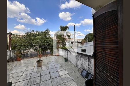 Casa à venda com 175m², 3 quartos e 2 vagas Casa à venda com 175m², 3 quartos e 2 vagasVaranda Suíte 1