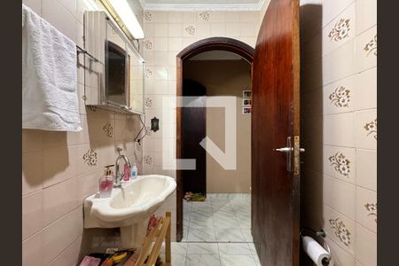 Casa à venda com 175m², 3 quartos e 2 vagas Casa à venda com 175m², 3 quartos e 2 vagasBanheiro