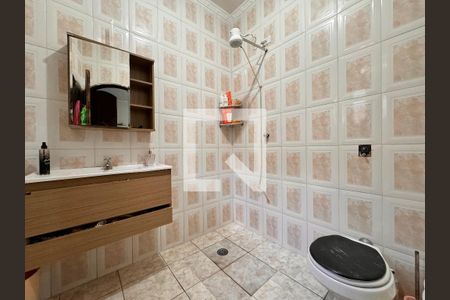 Casa à venda com 175m², 3 quartos e 2 vagas Casa à venda com 175m², 3 quartos e 2 vagasBanheiro da Suíte 2