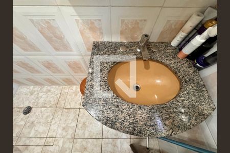 Casa à venda com 175m², 3 quartos e 2 vagas Casa à venda com 175m², 3 quartos e 2 vagasBanheiro da Suíte 1