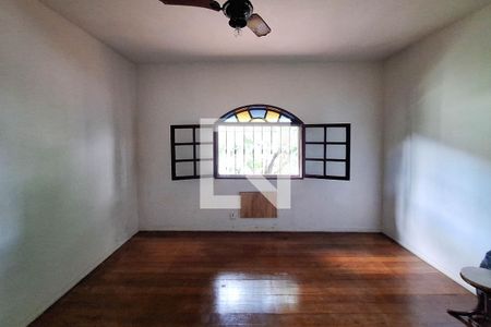 Casa à venda com 150m², 3 quartos e 1 vagaSuíte