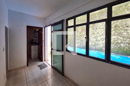 Casa à venda com 150m², 3 quartos e 1 vagaCopa
