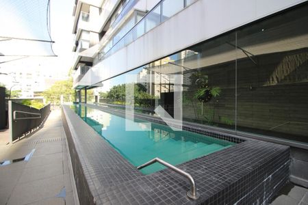 Studio à venda com 19m², 1 quarto e sem vaga Studio à venda com 19m², 1 quarto e sem vagaÁrea comum - Piscina