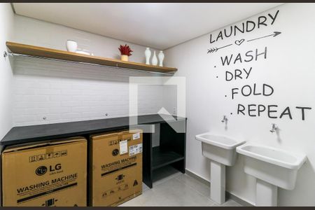 Studio para alugar com 17m², 1 quarto e sem vaga Studio para alugar com 17m², 1 quarto e sem vagaÁrea comum - Lavanderia