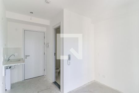 Sala/Quarto de kitnet/studio para alugar com 1 quarto, 17m² em Jardim Aeroporto, São Paulo