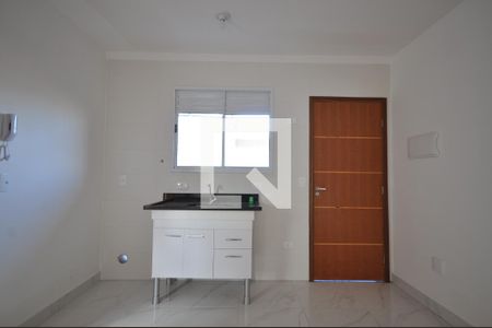 Cozinha de apartamento para alugar com 1 quarto, 31m² em Vila Leonor, São Paulo