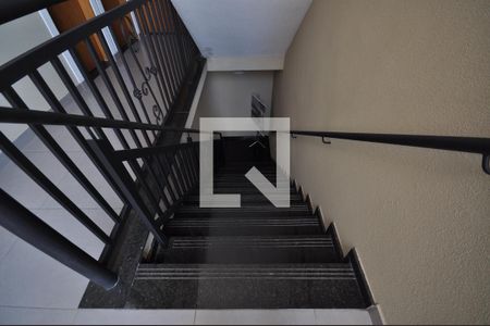 Escada de apartamento para alugar com 1 quarto, 31m² em Vila Leonor, São Paulo