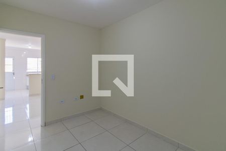 Quarto 1 de casa para alugar com 2 quartos, 70m² em Jardim Santa Barbara, Guarulhos