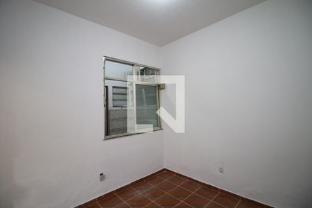 Quarto 2 de casa à venda com 2 quartos, 43m² em Vigário Geral, Rio de Janeiro