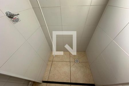 Apartamento para alugar com 42m², 2 quartos e 1 vaga Apartamento para alugar com 42m², 2 quartos e 1 vagaBanheiro Social