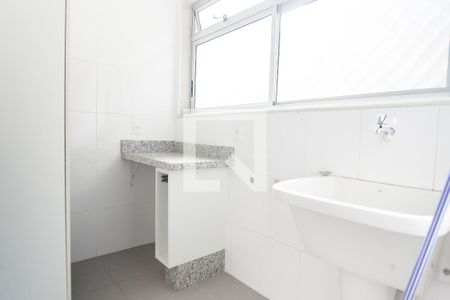 Apartamento à venda com 136m², 3 quartos e 3 vagas Apartamento à venda com 136m², 3 quartos e 3 vagasÁrea de Serviço