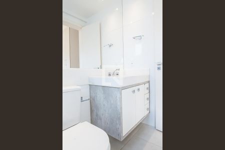 Apartamento à venda com 136m², 3 quartos e 3 vagas Apartamento à venda com 136m², 3 quartos e 3 vagasBanheiro da Suíte 2