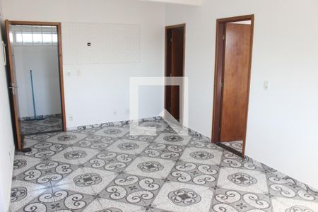 Sala de casa para alugar com 4 quartos, 115m² em Catiapoã, São Vicente