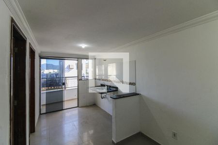 Sala de apartamento à venda com 2 quartos, 60m² em Recreio dos Bandeirantes, Rio de Janeiro