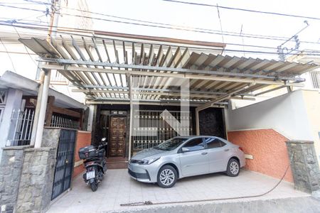 Casa à venda com 150m², 3 quartos e 2 vagasFachada