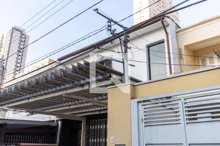 Casa à venda com 150m², 3 quartos e 2 vagasFachada