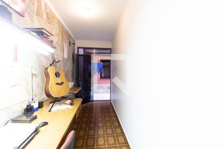 Casa à venda com 150m², 3 quartos e 2 vagasCorredor de entrada