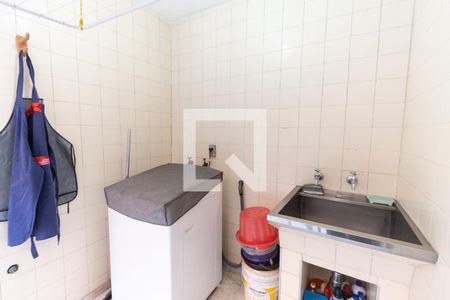 Casa à venda com 150m², 3 quartos e 2 vagasÁrea de Serviço
