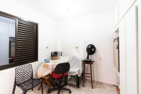 Casa à venda com 150m², 3 quartos e 2 vagasQuarto Externo