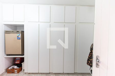 Casa à venda com 150m², 3 quartos e 2 vagasQuarto Externo