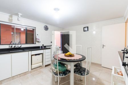 Casa à venda com 150m², 3 quartos e 2 vagasCozinha