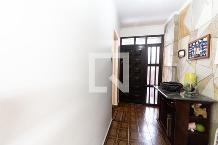 Casa à venda com 150m², 3 quartos e 2 vagasCorredor de entrada