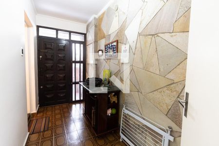 Casa à venda com 150m², 3 quartos e 2 vagasCorredor de entrada