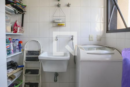 Apartamento à venda com 68m², 2 quartos e 2 vagas Apartamento à venda com 68m², 2 quartos e 2 vagasCozinha e Área de Serviço