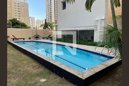 Apartamento à venda com 68m², 2 quartos e 2 vagas Apartamento à venda com 68m², 2 quartos e 2 vagasÁrea comum - Piscina
