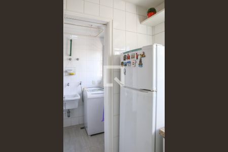 Apartamento à venda com 68m², 2 quartos e 2 vagas Apartamento à venda com 68m², 2 quartos e 2 vagasCozinha e Área de Serviço