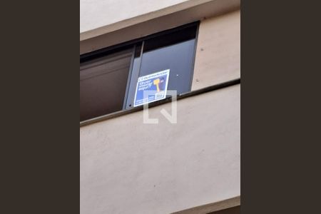 Apartamento à venda com 115m², 3 quartos e 2 vagasAdesivo na Janela