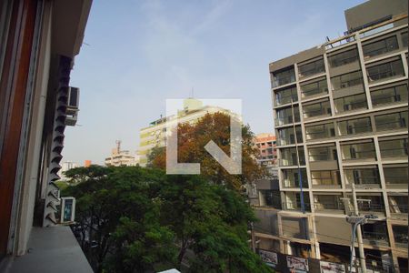 Vista  de apartamento à venda com 3 quartos, 115m² em Independência, Porto Alegre