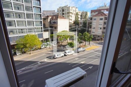 Suíte - Vista de apartamento para alugar com 2 quartos, 140m² em Independência, Porto Alegre