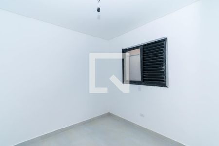 Quarto 2 de apartamento para alugar com 2 quartos, 46m² em Vila Lucia, São Paulo
