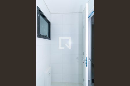 Apartamento à venda com 46m², 2 quartos e 1 vaga Apartamento à venda com 46m², 2 quartos e 1 vagaBanheiro